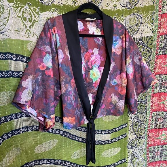 One & Only x Urban Outfitters Tie-Front Kimono Top Size Small - Picture 7 of 15